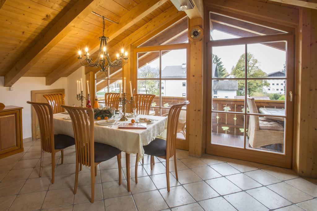 Golden Gapa Penthouse 1 Daire Garmisch-Partenkirchen Oda fotoğraf